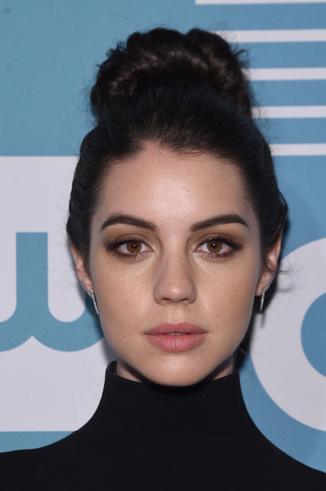 adelaide_kane_2015_may_14_cw_network_upfront_in_nyc_01.jpg